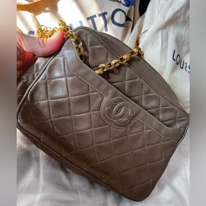 CHANEL 
Vintage Bijoux Chain Camera Bag